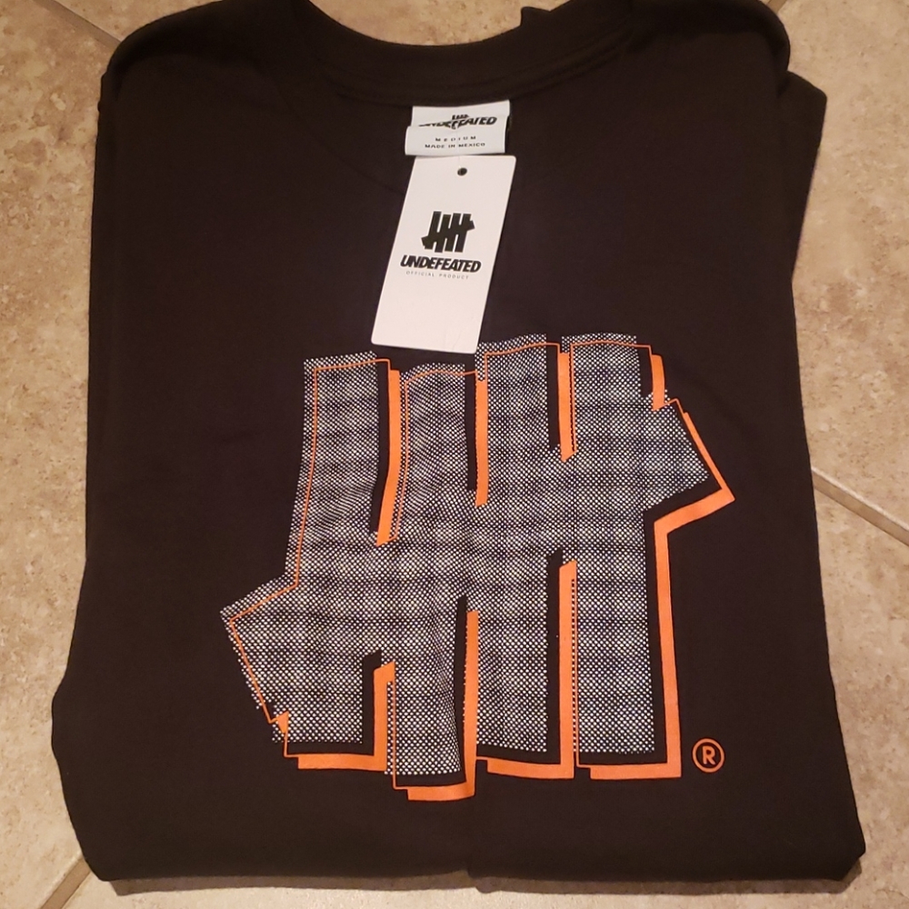 Black tshirts